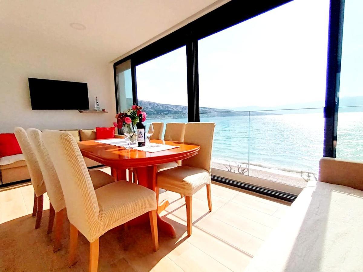 Anton Apartment *